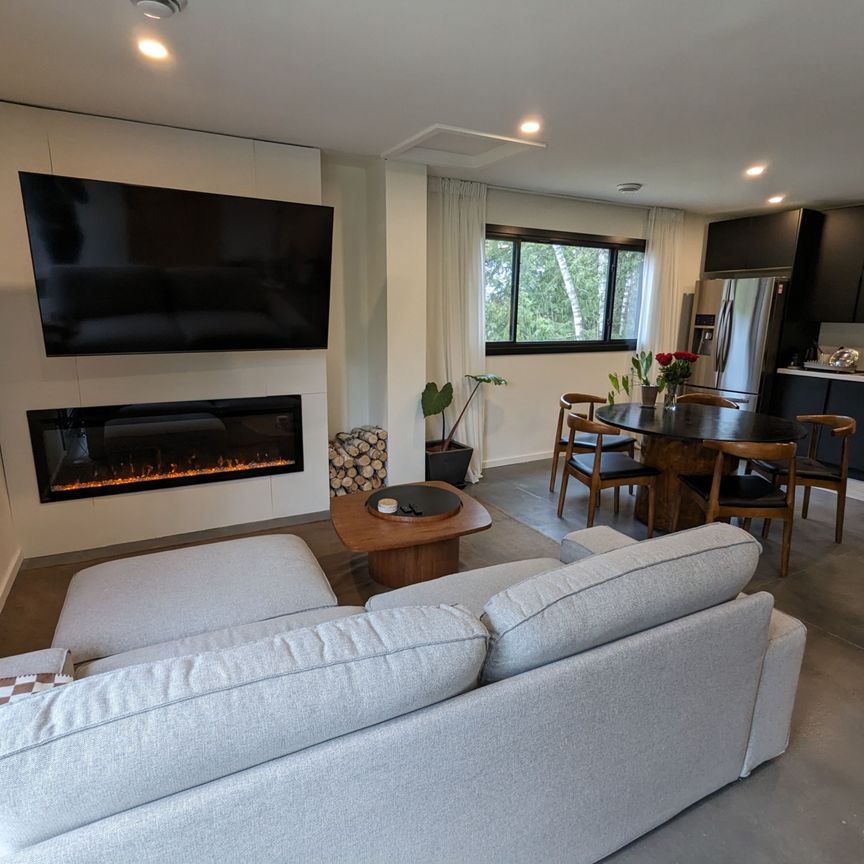 For Lease - 117 Glenlake Boulevard, Collingwood, Ontario - Photo 1