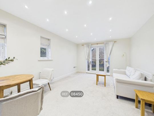 3 bedroom apartment to rent - Photo 1