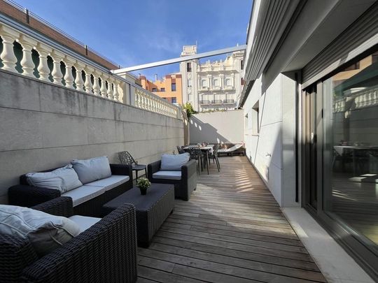 2 room luxury penthouse for rent in Valencia - Photo 1