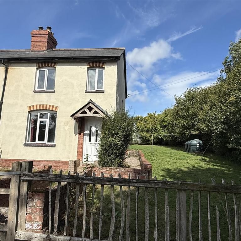 3 bedroom semi-detached house to rent - Photo 1