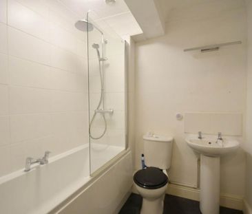 2 bedroom terraced house to rent - Photo 6