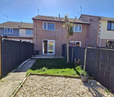 2 bedroom semi-detached house to rent - Photo 5