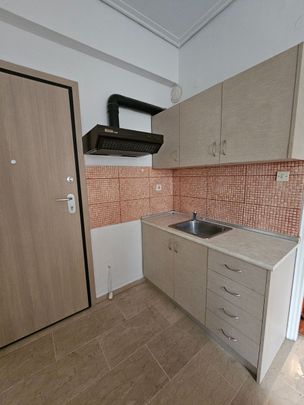 Studio/Γκαρσονιέρα για ενοικίαση - Λάρισα, - Φωτογραφία 1