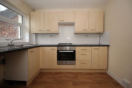 2 Bedroom Terraced House - Photo 5