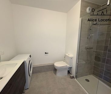 Location Appartement 2 pièces 45m² THONON LES BAINS 74200 - Photo 3