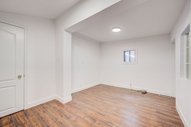 For Lease - 184 Cedric Avenue Unit# Main, Toronto, Ontario - Photo 1