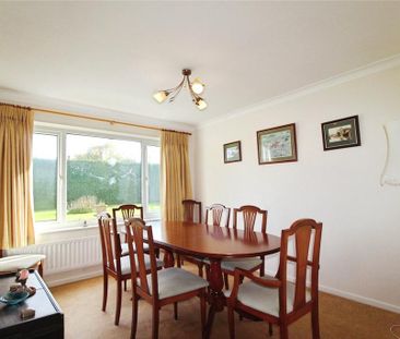4 bedroom detached house to rent - Photo 2