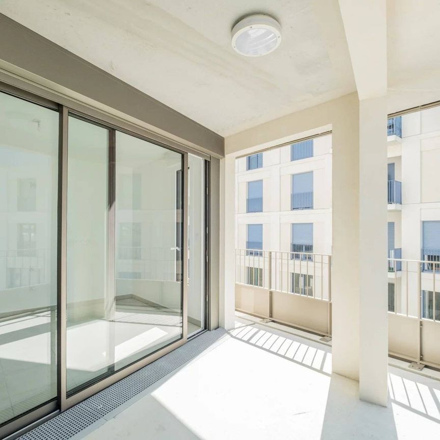 Rental Apartment Bordeaux Saint-Jean - Photo 1