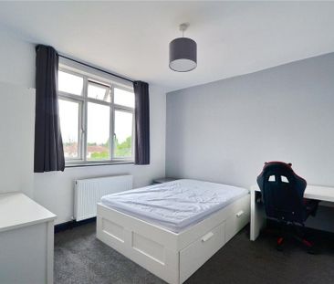 6 bedroom terraced house to rent - Photo 3