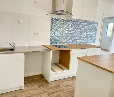 Appartement Tours 2 pièce(s) 48.14 m2 - Photo 2