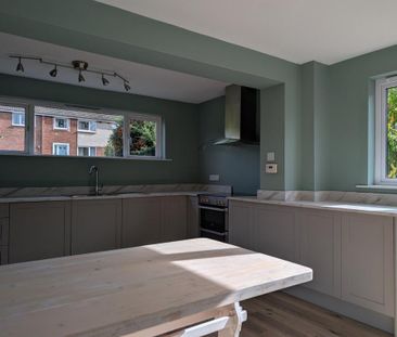 3 bedroom detached house to rent - Photo 3