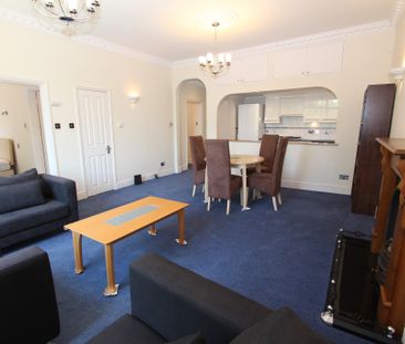 Newly Decorated, Spacious, Bright TWO BED/TWO BATH (2nd Floor) Flat... - Photo 5