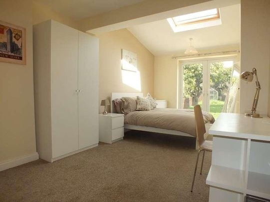 Milton Road, Earley, Reading, RG6 - Photo 1