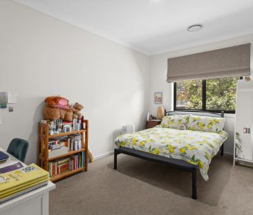 32 McKinlay Street, Narrabundah. - Photo 2