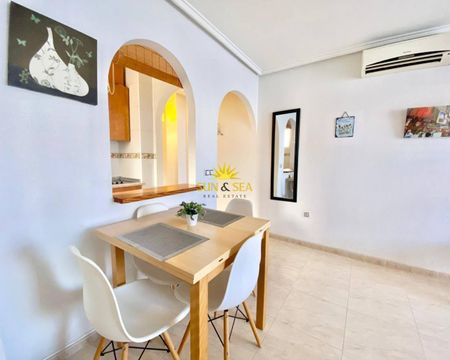 1 BEDROOM APARTMENT - TORREVIEJA - Photo 5