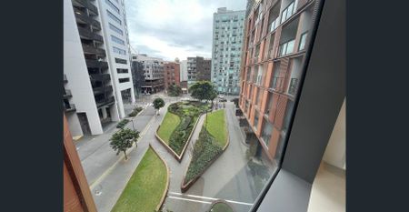 Furnished apartment Spacious 1 bathroom - Photo 3