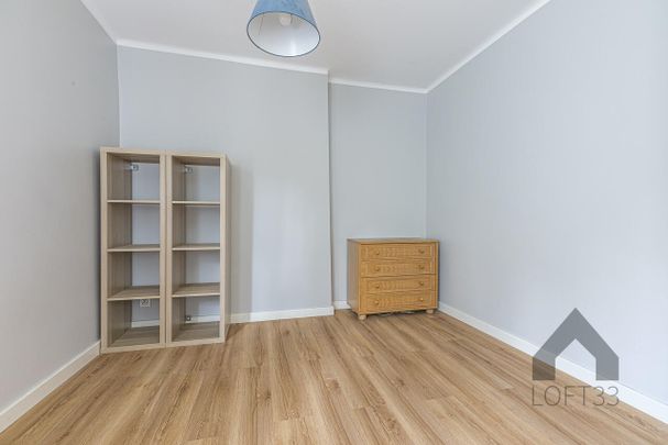 Przestronne dwupokojowe mieszkanie na os. Stałym w Jaworznie do wynajęcia | Spacer 3D - Photo 1