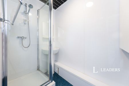 1 bedroom apartment to rent Osborne Road, Southsea, Hampshire, PO5 - Photo 3