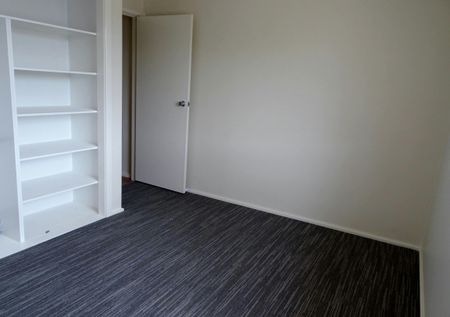 NEAT & MODERN 2 BEDROOM UNIT - Photo 3