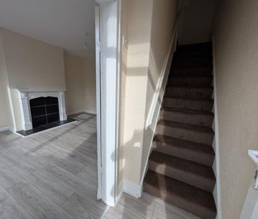 2 bedroom House To Let Total Size: 775 SQ FT - Photo 6