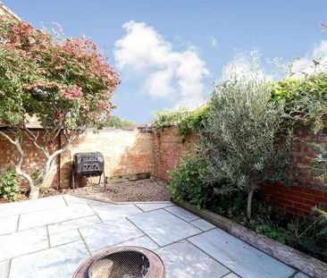 Apple Orchard, Prestbury, GL52 - Photo 1
