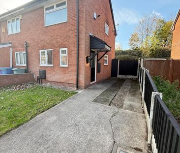 2 bedroom semi-detached house to rent - Photo 3