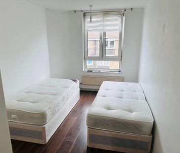 Room in a Shared House, King Street, E13 - Photo 4
