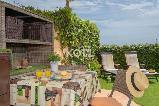 Alquiler de piso en Calle Sierra de Cazorla - Photo 1