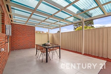 Stylish 3-Bedroom Townhouse in Noble Park - Photo 4