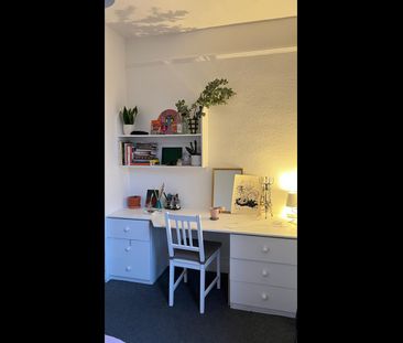 7 Bed Detached House, Estcourt Terrace, LS6 - Photo 2