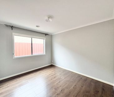 Spacious & Stylish Family Living in a Prime Leopold Location - Photo 1