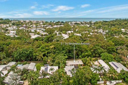 3-bedroom duplex in Trinity Beach - Photo 2