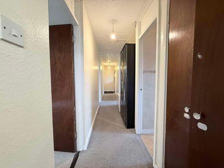 Tremona Road, SO16 - Photo 5