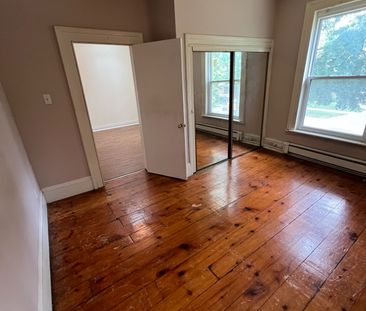 For Lease - 22 Victor Street Unit# 3, London South, Ontario - Photo 2