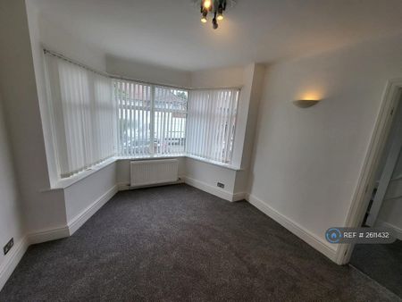 3 bedroom semi-detached house to rent - Photo 2