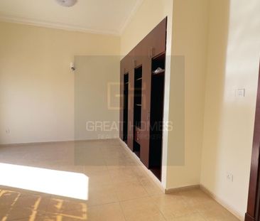 Semi detached 3 Master Bedroom Villa for Rent - Photo 2