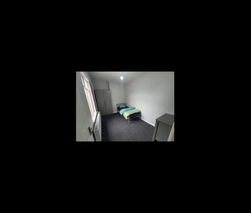 Room in a Shared House, Warren Road, B8 - Photo 3