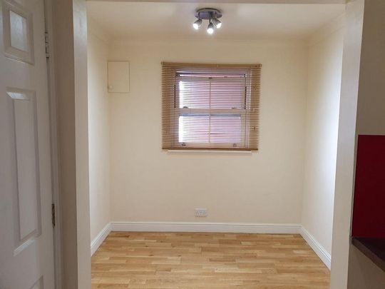 2 bedroom house to rent - Photo 1