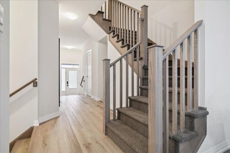 For Lease - 193 Lormont Boulevard, Hamilton, Ontario - Photo 4