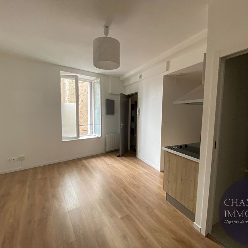 STUDIO COUP DE COEUR - Photo 1