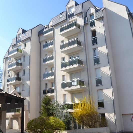 Location Appartement 1 Pièce 30 m² - Photo 1