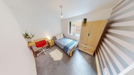 4 bedroom townhouse to rent - Photo 3