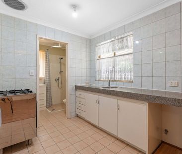 18 Labyrinth Way, South Lake, WA 6164 - Photo 6