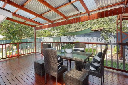 Beautiful Family Home In A Great Location - Photo 5