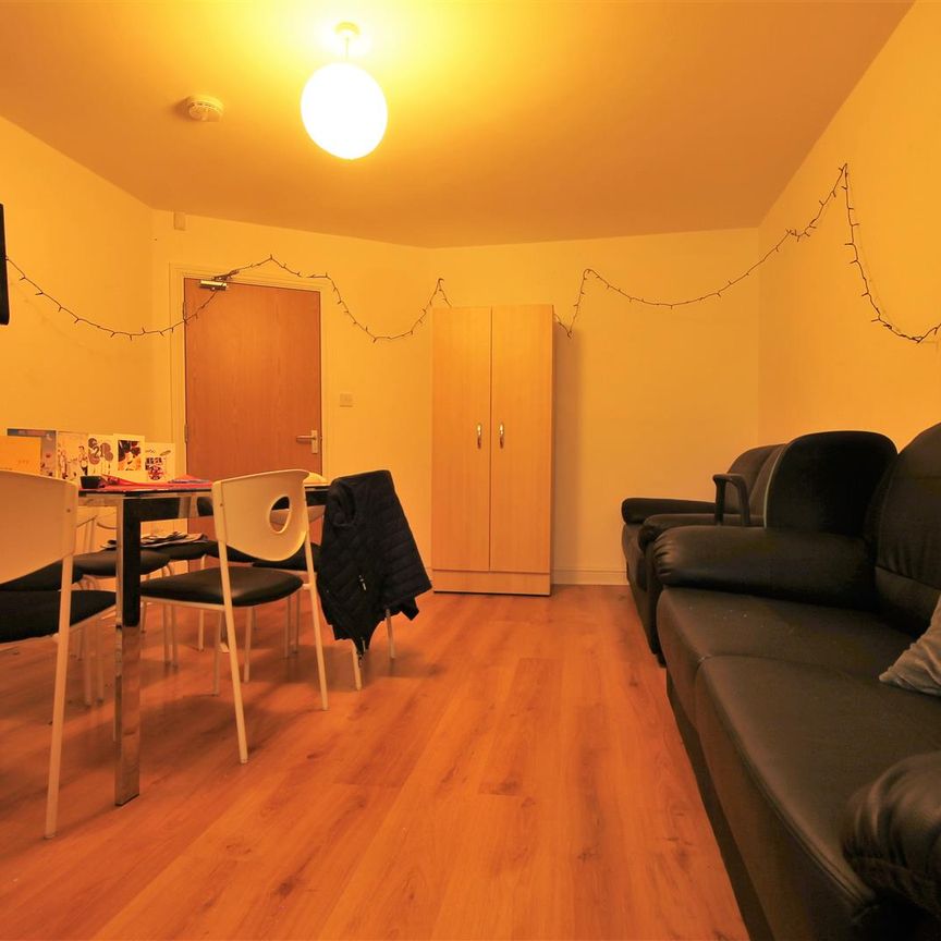 Stratford Road, Sandyford - Photo 1