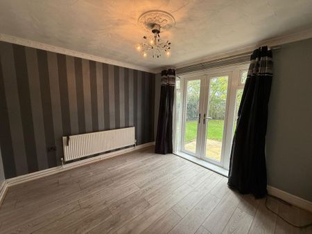 1 bedroom ground floor flat to rent - Photo 2