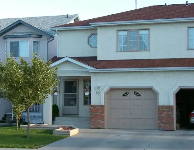 Duplex for Rent in Applewood SE | 47 Applewood Way SE, Calgary - Photo 1