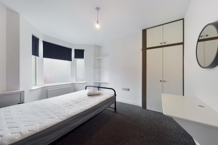 4 bedroom house to rent - Photo 3