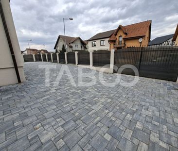 Casa individuala de inchiriat 6 camere 3 bai curte Tineretul - Photo 5