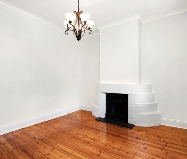 Low maintenance cottage close to cbd - Photo 3